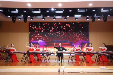 弦歌不輟潤(rùn)江南 音樂學(xué)院美育藝術(shù)實(shí)踐織就文化傳承新圖景